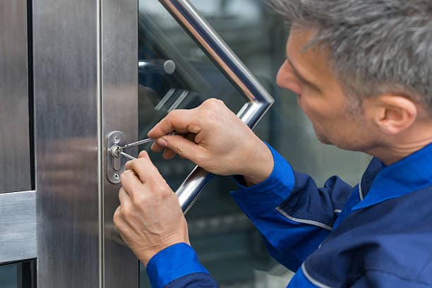 24/7 Emergency lockout